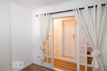 Quarto 1 de apartamento para alugar com 3 quartos, 74m² em Vila Sofia, São Paulo