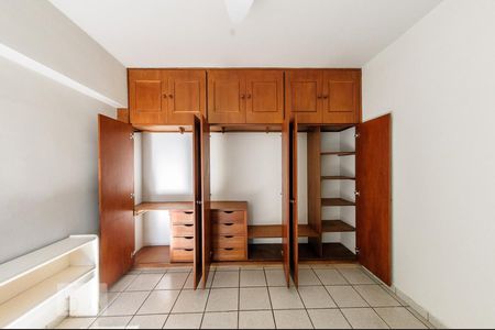 Quarto de apartamento à venda com 1 quarto, 59m² em Centro, Campinas