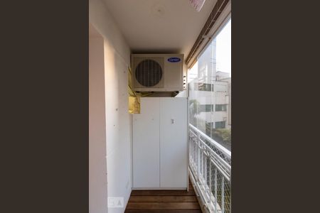 Sacada de apartamento à venda com 1 quarto, 42m² em Vila Olímpia, São Paulo