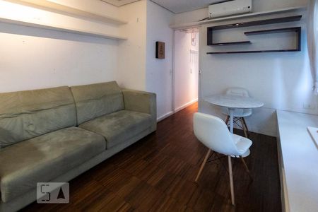 Sala de apartamento à venda com 1 quarto, 42m² em Vila Olímpia, São Paulo