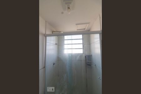 Banheiro de apartamento à venda com 2 quartos, 46m² em Vila Homero Thon, Santo André