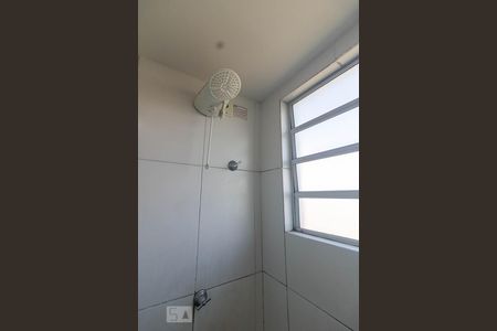 Banheiro de apartamento à venda com 2 quartos, 46m² em Vila Homero Thon, Santo André