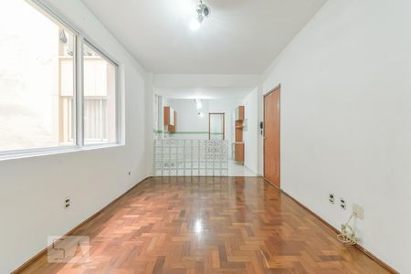 Sala/Quarto de kitnet/studio à venda com 1 quarto, 35m² em República, São Paulo