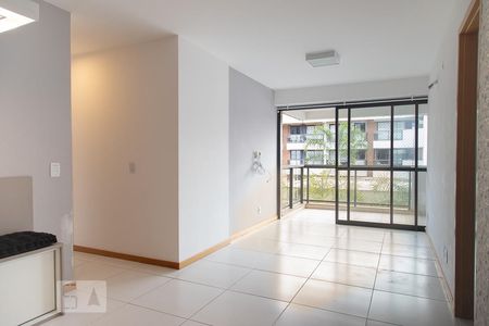 Sala de apartamento à venda com 2 quartos, 72m² em Recreio dos Bandeirantes, Rio de Janeiro