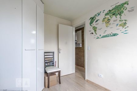 Quarto 2 de apartamento para alugar com 2 quartos, 50m² em Santa Cândida, Curitiba