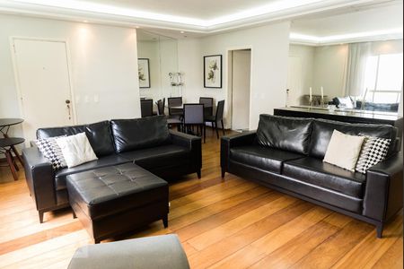 Sala de apartamento à venda com 4 quartos, 160m² em Real Parque, São Paulo