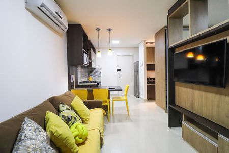 Sala de kitnet/studio para alugar com 1 quarto, 34m² em Setor Bueno, Goiânia