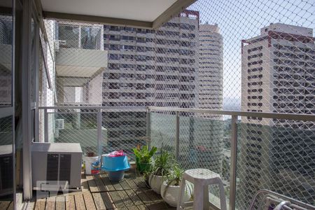 Varanda de apartamento à venda com 1 quarto, 65m² em Barra da Tijuca, Rio de Janeiro