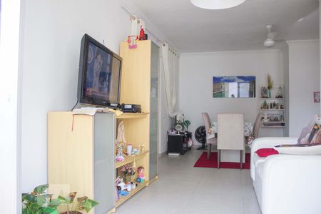 Sala de apartamento para alugar com 1 quarto, 65m² em Barra da Tijuca, Rio de Janeiro