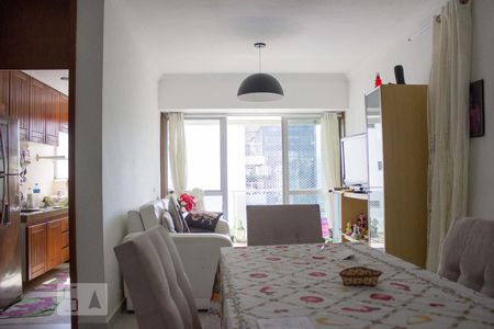 Sala de apartamento para alugar com 1 quarto, 65m² em Barra da Tijuca, Rio de Janeiro