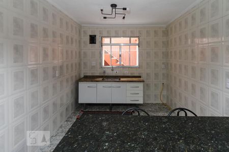 Cozinha de casa para alugar com 2 quartos, 90m² em Vila Bela, São Paulo