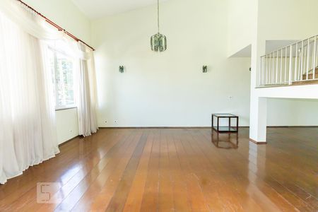 Sala de casa à venda com 4 quartos, 307m² em Jardim Leonor Mendes de Barros, São Paulo