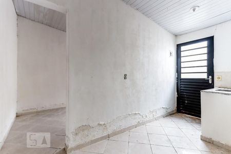Sala e Cozinha de casa para alugar com 1 quarto, 20m² em Vila Germinal, São Paulo