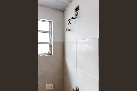 Banheiro de casa para alugar com 1 quarto, 20m² em Vila Germinal, São Paulo