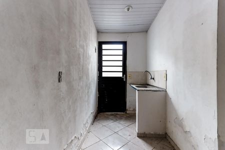 Sala e Cozinha de casa para alugar com 1 quarto, 20m² em Vila Germinal, São Paulo