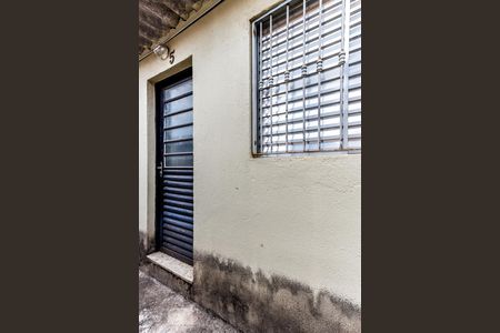 Entrada de casa para alugar com 1 quarto, 20m² em Vila Germinal, São Paulo