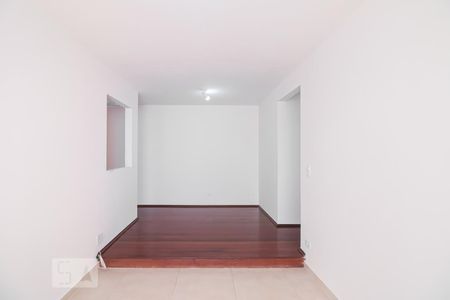 Sala de apartamento à venda com 2 quartos, 57m² em Alto de Pinheiros, São Paulo