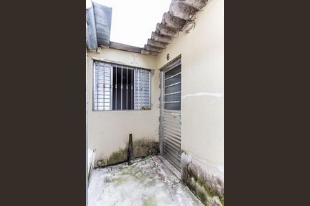 Entrada de casa para alugar com 1 quarto, 20m² em Vila Germinal, São Paulo