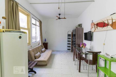 Sala/Quarto de kitnet/studio para alugar com 1 quarto, 24m² em Centro, Rio de Janeiro