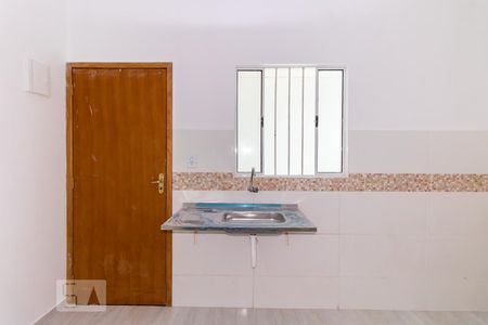 Cozinha e Área de Serviço de apartamento para alugar com 1 quarto, 28m² em Vila Medeiros, São Paulo