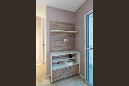 Sala - Rack de apartamento para alugar com 3 quartos, 52m² em Parada de Lucas, Rio de Janeiro