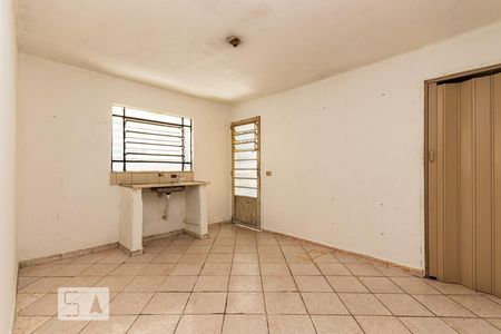 Sala/Cozinha de casa para alugar com 1 quarto, 25m² em Vila Jacuí, São Paulo