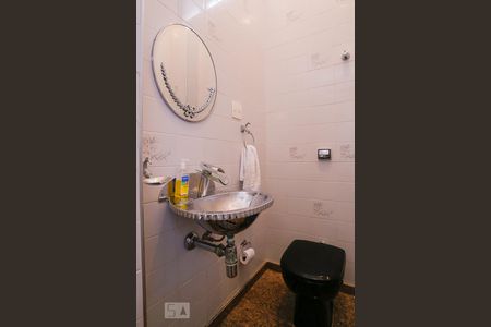 Lavabo de apartamento à venda com 4 quartos, 185m² em Alto da Lapa, São Paulo