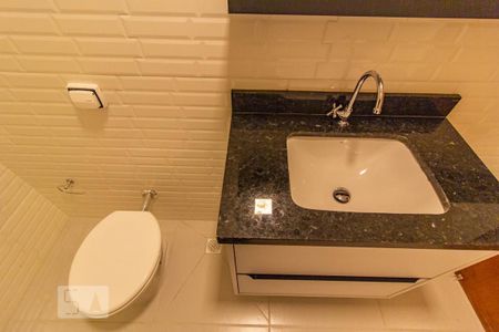 Lavabo de apartamento para alugar com 2 quartos, 91m² em Hauer, Curitiba