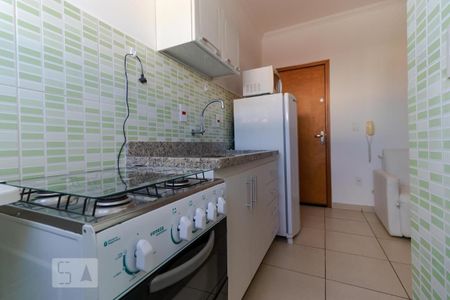 Cozinha de apartamento à venda com 1 quarto, 30m² em Parque Rural Fazenda Santa Cândida, Campinas