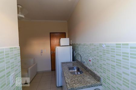 Cozinha de apartamento à venda com 1 quarto, 40m² em Parque Rural Fazenda Santa Cândida, Campinas