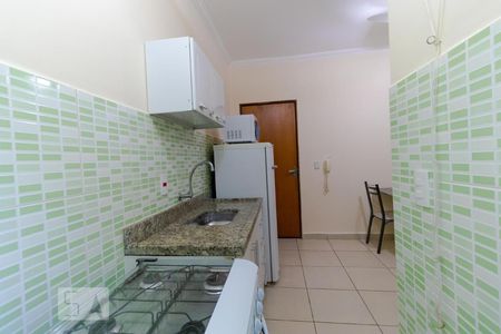 Cozinha de apartamento à venda com 1 quarto, 40m² em Parque Rural Fazenda Santa Cândida, Campinas