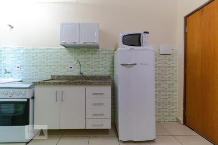 Cozinha de apartamento à venda com 1 quarto, 40m² em Parque Rural Fazenda Santa Cândida, Campinas