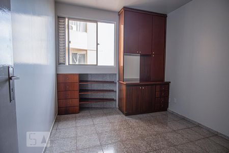 Quarto 2 de apartamento para alugar com 2 quartos, 62m² em Jardim Santo Antônio, Aparecida de Goiânia