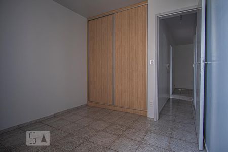 Quarto 2 de apartamento para alugar com 2 quartos, 62m² em Jardim Santo Antônio, Aparecida de Goiânia