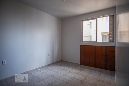 Quarto 1 de apartamento para alugar com 2 quartos, 62m² em Jardim Santo Antônio, Aparecida de Goiânia