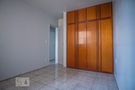 Quarto 1 de apartamento para alugar com 2 quartos, 62m² em Jardim Santo Antônio, Aparecida de Goiânia