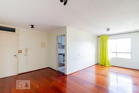 Sala de apartamento para alugar com 2 quartos, 60m² em Jardim Santa Emília, São Paulo