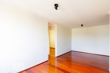 Sala de apartamento para alugar com 2 quartos, 60m² em Jardim Santa Emília, São Paulo