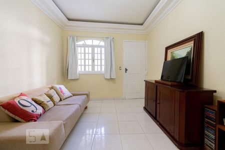 Sala de casa de condomínio para alugar com 3 quartos, 84m² em Anil, Rio de Janeiro