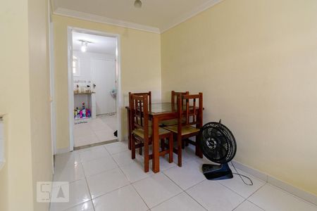 Sala de casa de condomínio para alugar com 3 quartos, 84m² em Anil, Rio de Janeiro
