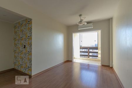 Sala de apartamento para alugar com 1 quarto, 50m² em Glória, Porto Alegre