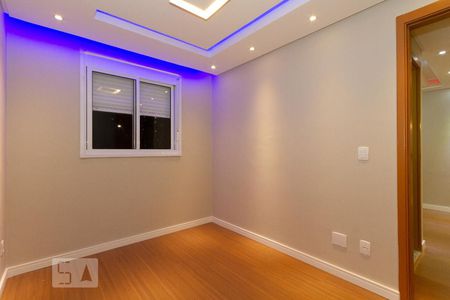 Quarto 1 de apartamento para alugar com 2 quartos, 44m² em Jardim Íris, São Paulo