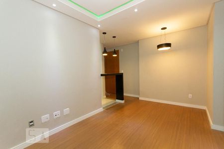 Sala de apartamento para alugar com 2 quartos, 44m² em Jardim Íris, São Paulo