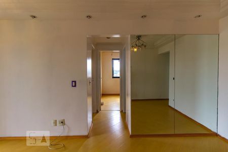 Sala de apartamento para alugar com 2 quartos, 66m² em Vila Invernada, São Paulo