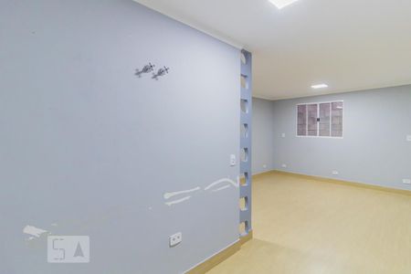 Sala/Quarto de apartamento para alugar com 2 quartos, 28m² em Vila Nhocuné, São Paulo