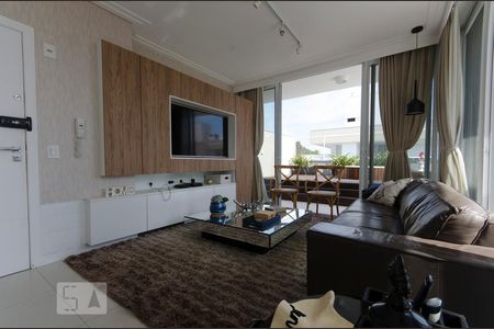 Sala de apartamento para alugar com 3 quartos, 220m² em Jurerê Internacional, Florianópolis