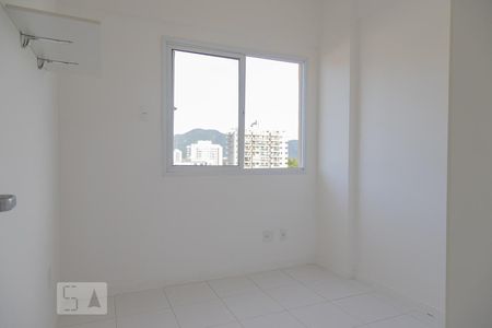 Quarto 1 de apartamento para alugar com 2 quartos, 58m² em Recreio dos Bandeirantes, Rio de Janeiro