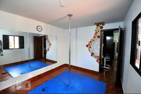 Complemento do Quarto 1 de casa à venda com 4 quartos, 150m² em Parque Continental, São Paulo