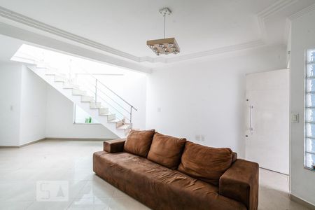 Sala de casa à venda com 3 quartos, 186m² em Parque das Nações, Santo André