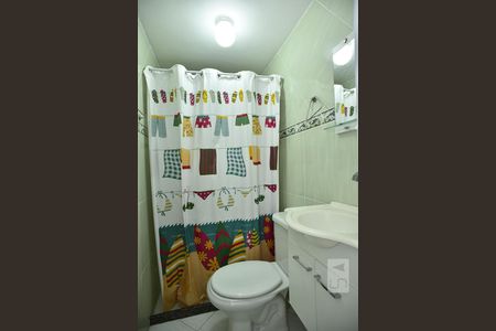 Banheiro de casa à venda com 1 quarto, 36m² em Curicica, Rio de Janeiro